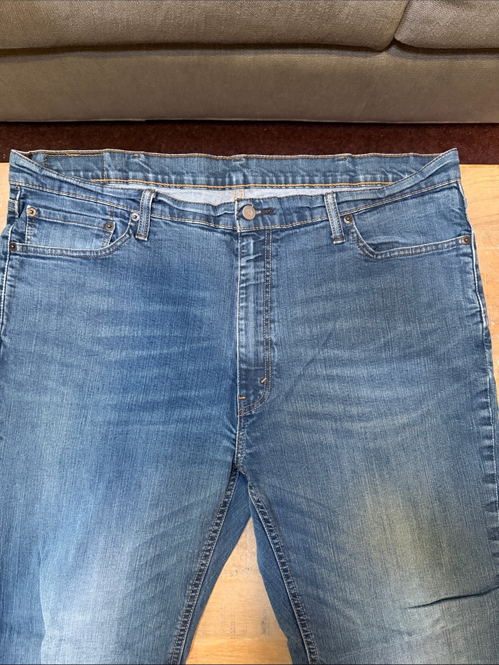 Mens Levi's Athletic 541 jeans